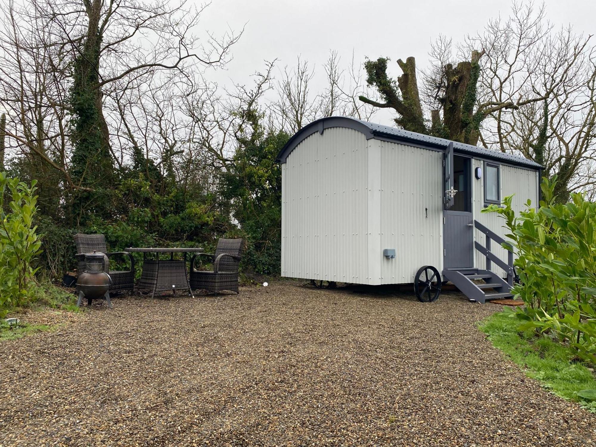 Burren Garden Glamping Hut Villa Boston Bagian luar foto